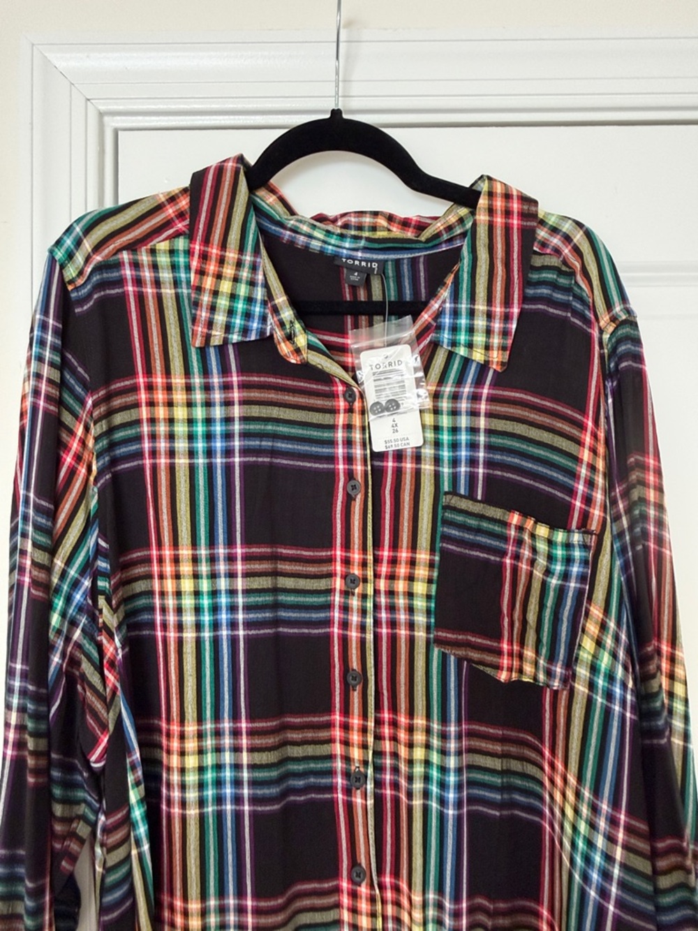 NWT Torrid Black Multicolor Rainbow Plaid Button-Up Shirt - Picture 3 of 4